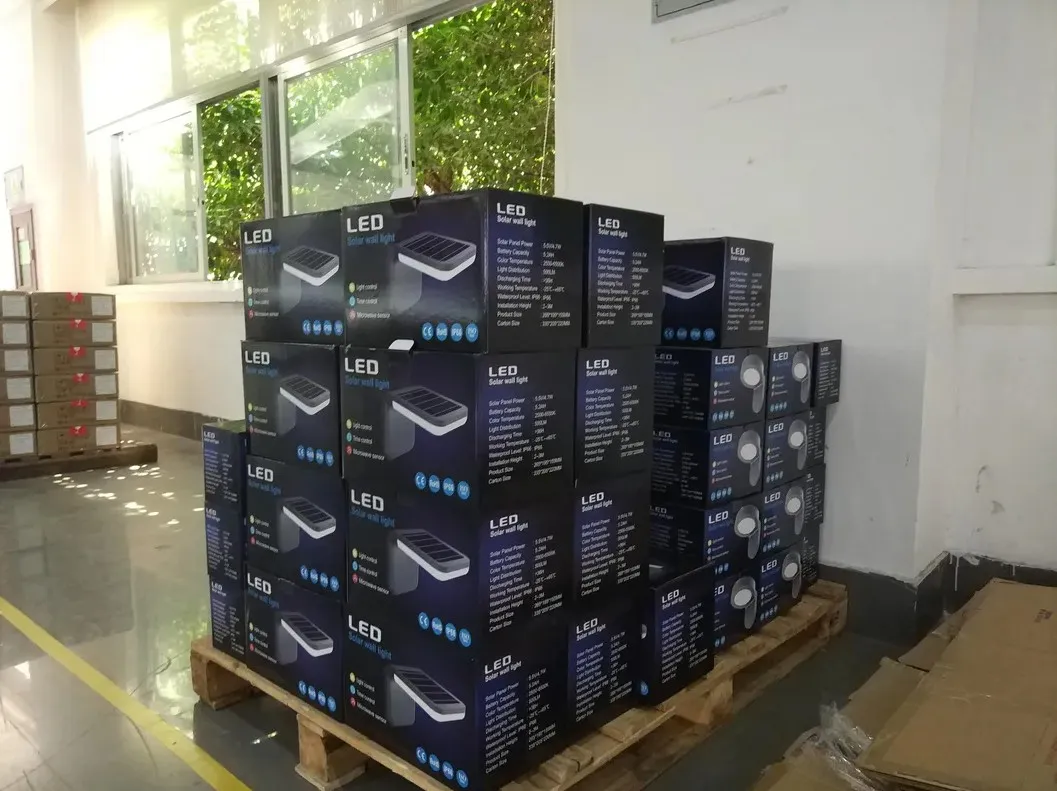 Luz de emergência IP66 Hotel Green Shopping Mall Estação ferroviária Escola Supermercado 16