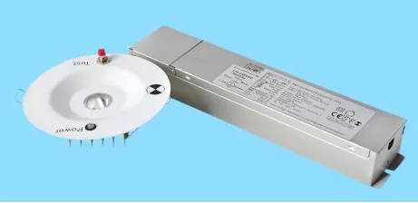 Luz de Sinalização de Saída de Emergência Antipânico Downlight 3h IP65 Bateria Shopping Oficina Centro Comercial 6