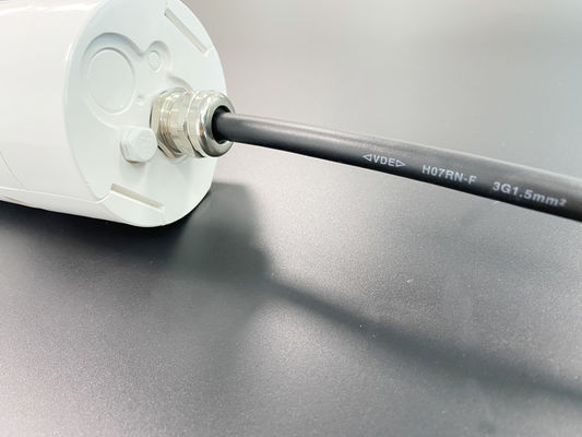 IP65 2ft 4ft Tri Proof LED Light 25W 40W 60W Beam Angle Rotatable